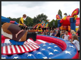 Bullriding,Rodeo,Bullenreiten,Rodeoreiten bundesweit bei menne-events mieten,Lippstadt,Soest,Werl,Ense,Möhnesee,Geseke,Erwitte,Anröchte,Warstein,Belecke,Brilon,Frankfurt,Kassel,Bullriding mieten